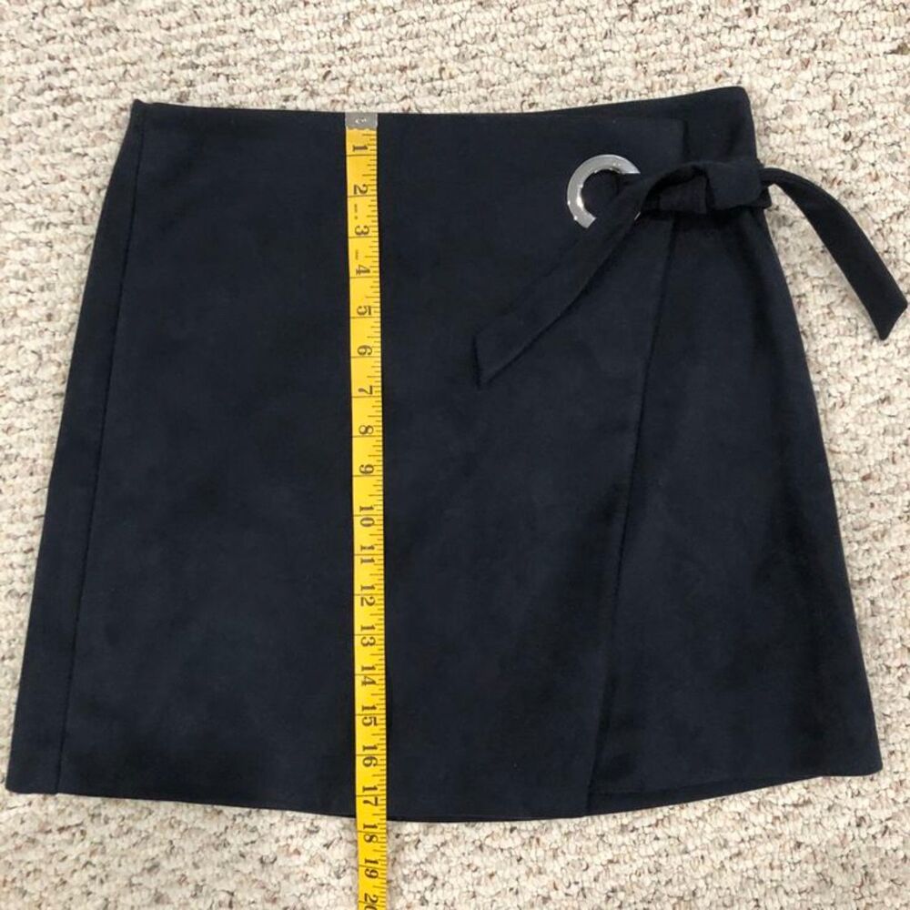Loft Navy Blue Faux Suede Wrap Skirt with Grommet Detail Size 8 - Picture 9 of 13